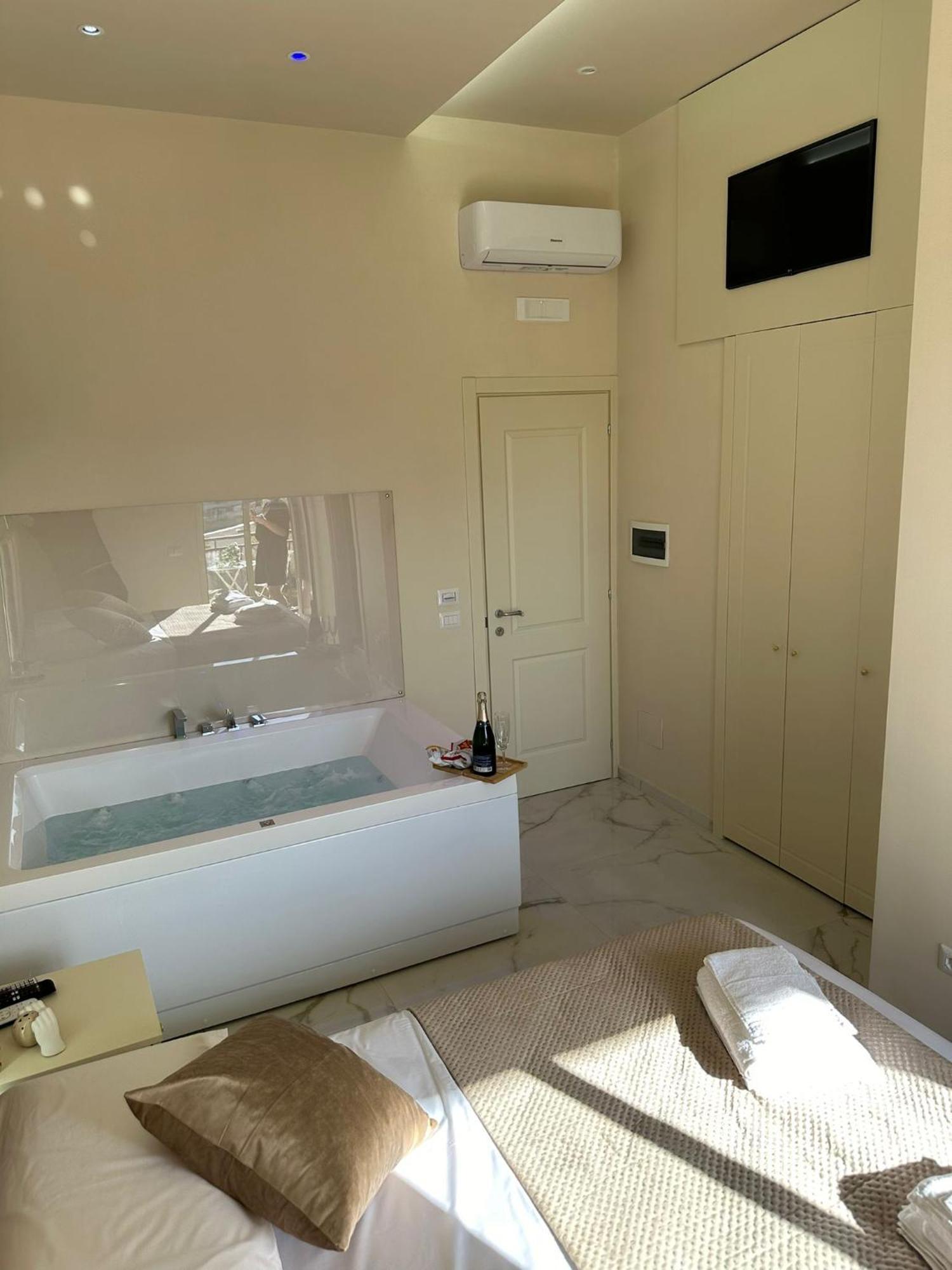 Lovedream Neapel Exterior foto